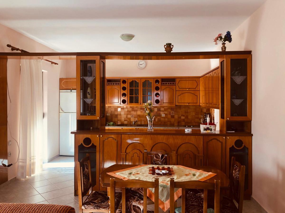 Comfort Guest Rooms Vila Hm Sarandë 외부 사진
