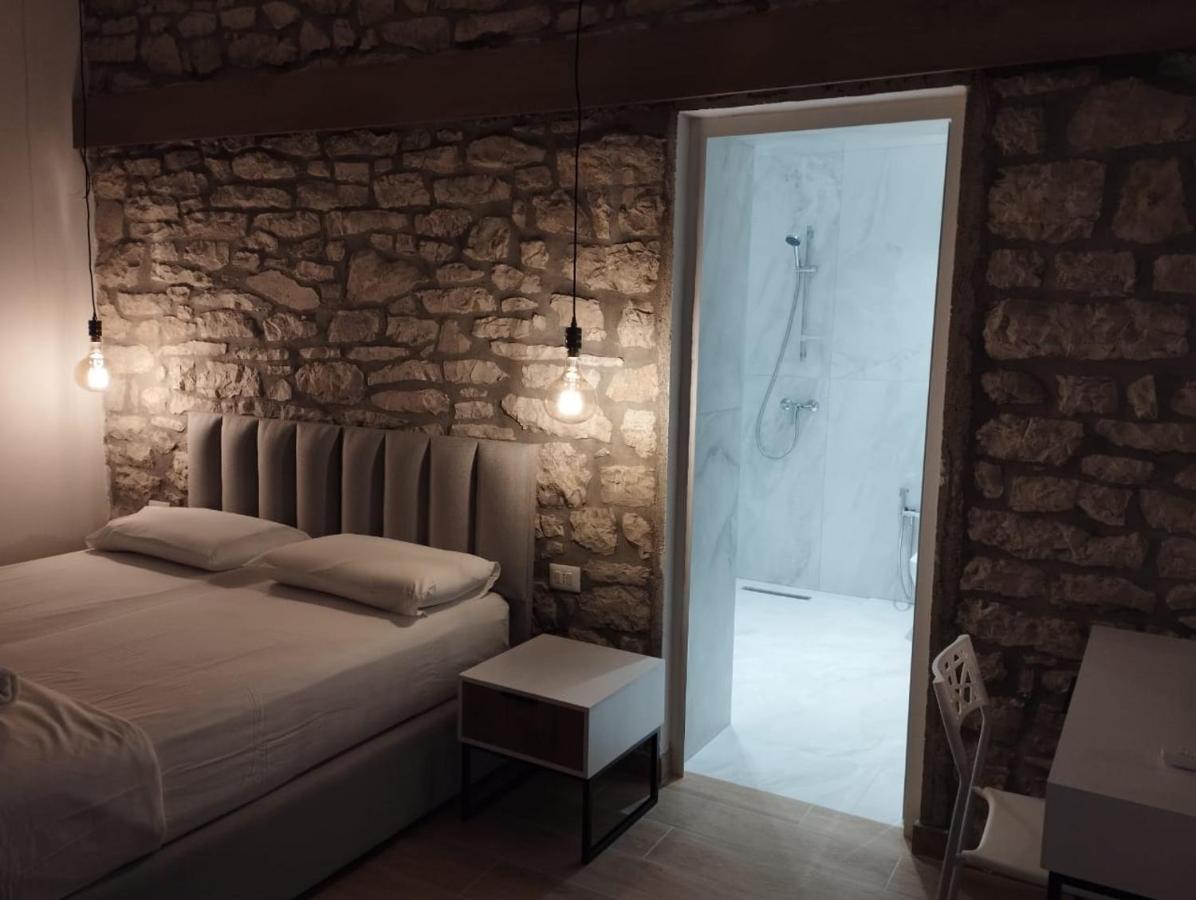 Comfort Guest Rooms Vila Hm Sarandë 외부 사진