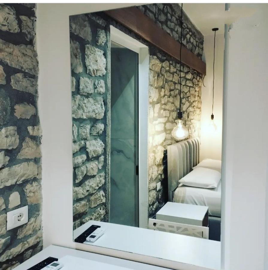 Comfort Guest Rooms Vila Hm Sarandë 외부 사진