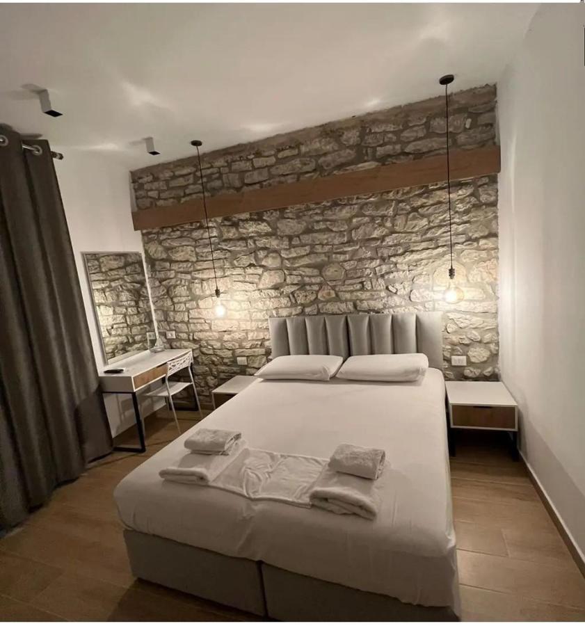 Comfort Guest Rooms Vila Hm Sarandë 외부 사진