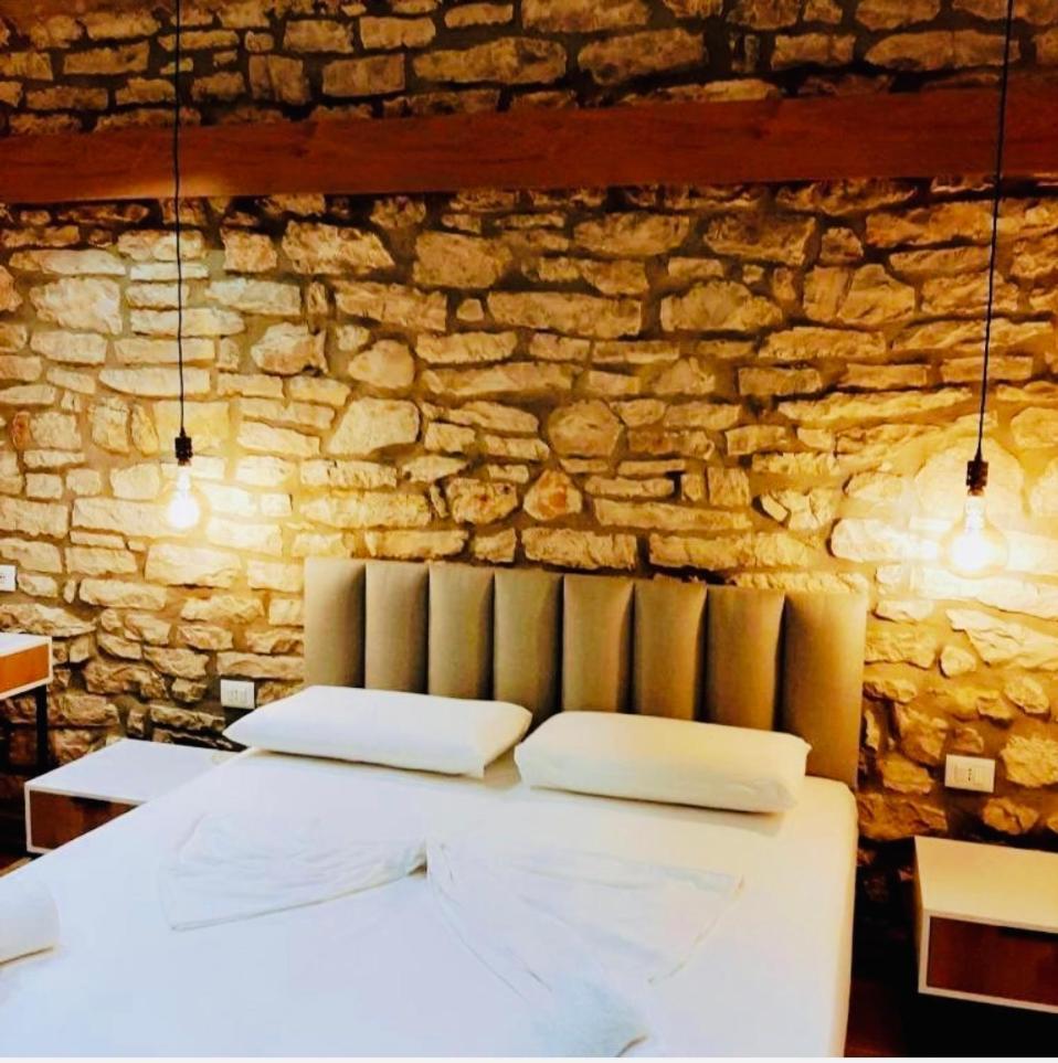 Comfort Guest Rooms Vila Hm Sarandë 외부 사진