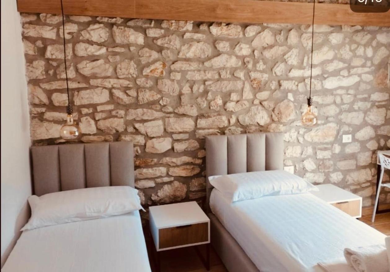 Comfort Guest Rooms Vila Hm Sarandë 외부 사진
