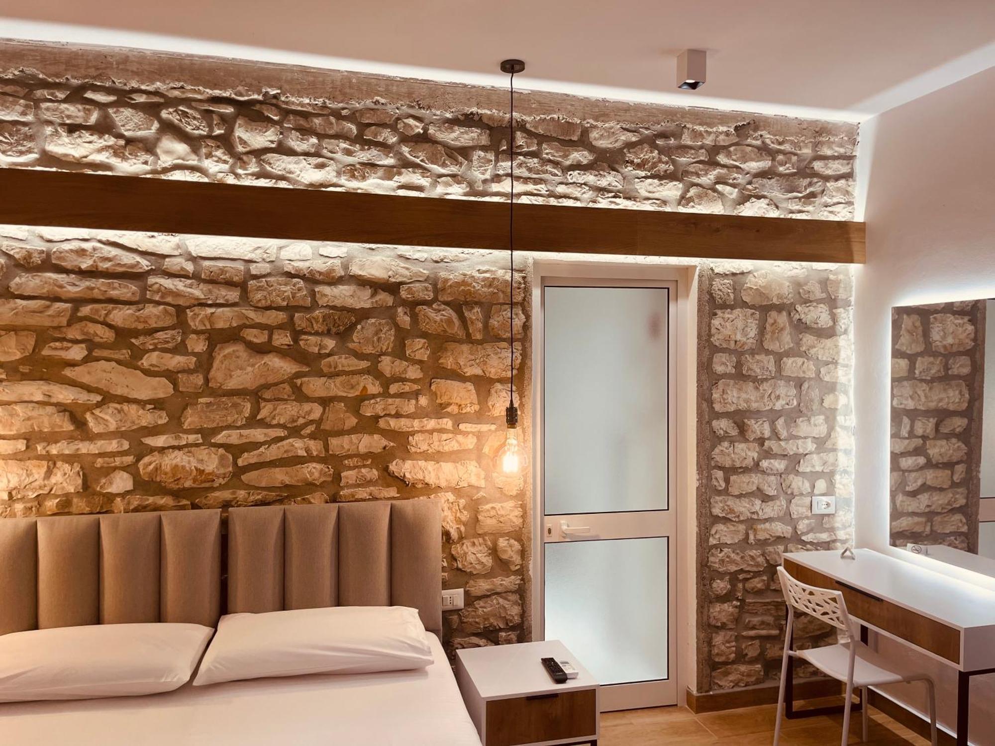 Comfort Guest Rooms Vila Hm Sarandë 외부 사진